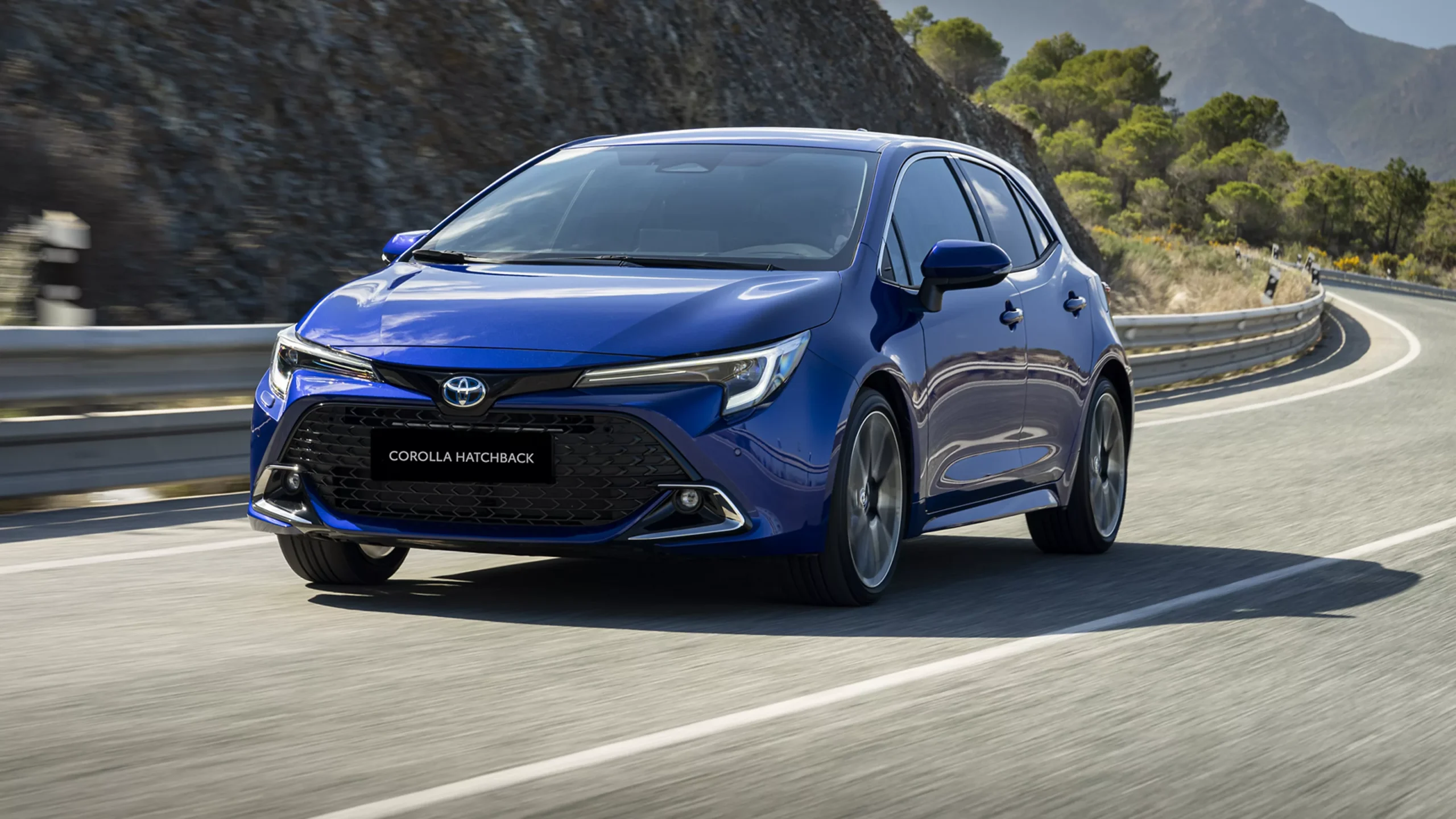 corolla cross hybrid